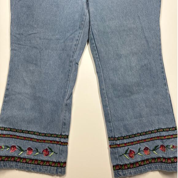 NorthWest Blue Woman Denim Jeans Floral Embroidered Wide Flare Leg Boho Sz 22W - Picture 5 of 15